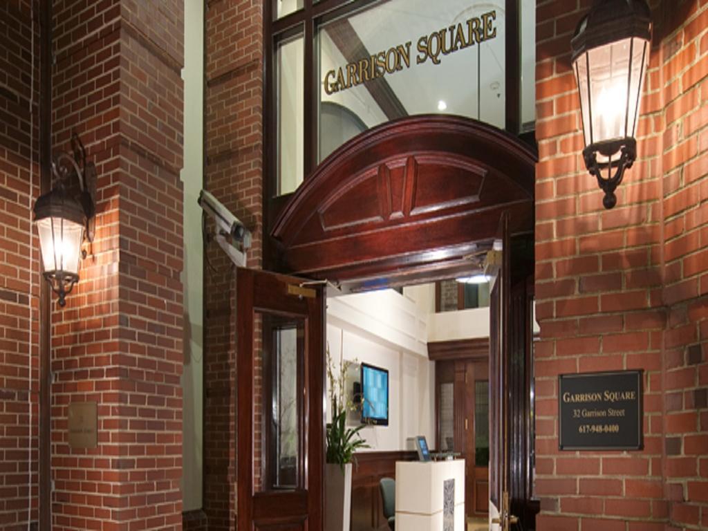 Global Luxury Suites Boston Back Bay Exterior photo